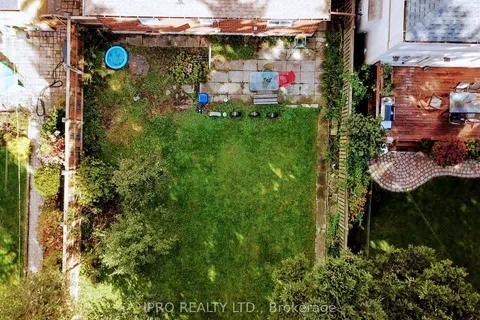 122 Milton St, Toronto, ON M8Y 2Y3