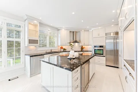 4 Stonehart St, Caledon, ON L7E 0B7