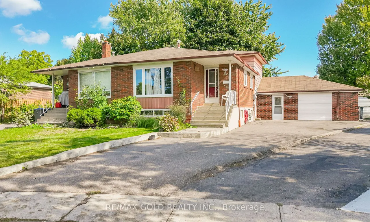 118 Earnscliffe, Brampton, ON L6T 2B5