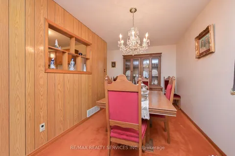 14 Ardglen Dr, Brampton, ON L6W 1V2