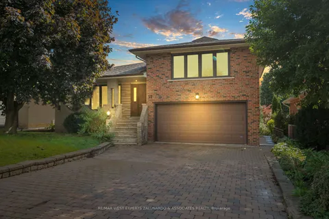 55 Comay Rd, Toronto, ON M6M 2K9
