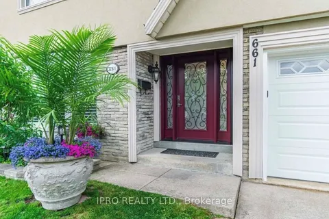 661 Eaglemount Cres, Mississauga, ON L5C 1N8