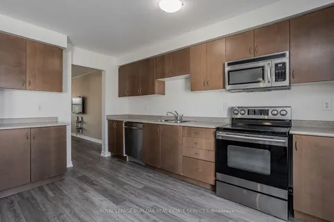 3130 Edgar Ave, Burlington, ON L7M 0A7