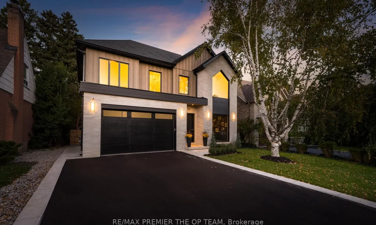 35 Botfield Ave, Toronto, ON M9B 4E2