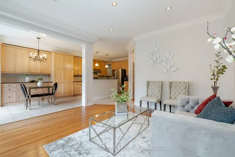 3306 Weatherford Rd, Mississauga, ON L5M 7X6