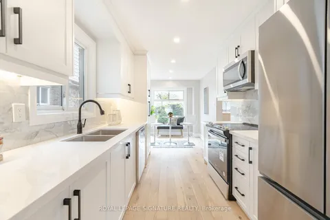 7318 Bendigo Circ, Mississauga, ON L5N 1Z5