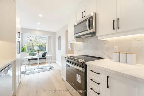 7318 Bendigo Circ, Mississauga, ON L5N 1Z5