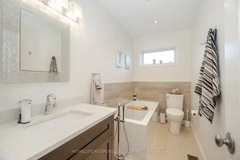 10 DIMPLEFIELD Pl, Toronto, ON M9C 4A1