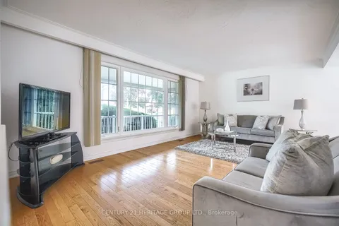 91 Fulwell Cres, Toronto, ON M3J 1Y4