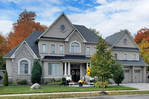172 Elbern Markell Dr, Brampton, ON L6X 2Z9