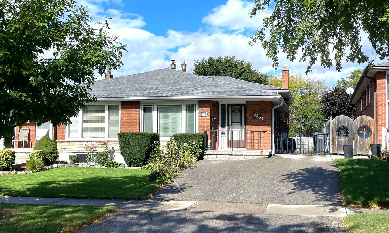3231 Trisha Downs, Mississauga, ON L5A 2A6