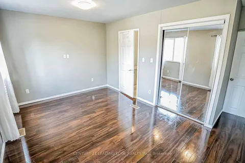 57 Shanly St, Toronto, ON M6H 1S4