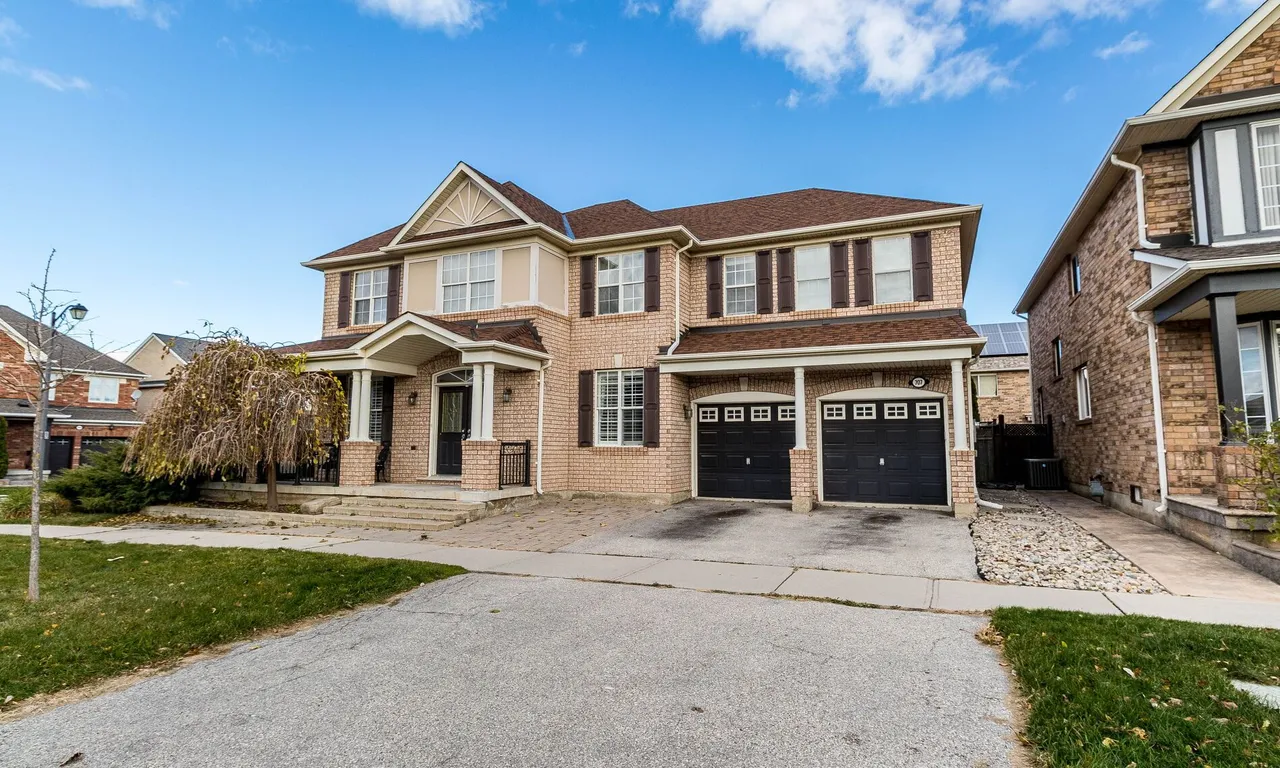 707 Trudeau Dr, Milton, ON L9T 5L4