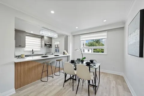 107 Lomar Dr, Toronto, ON M3N 1Z5