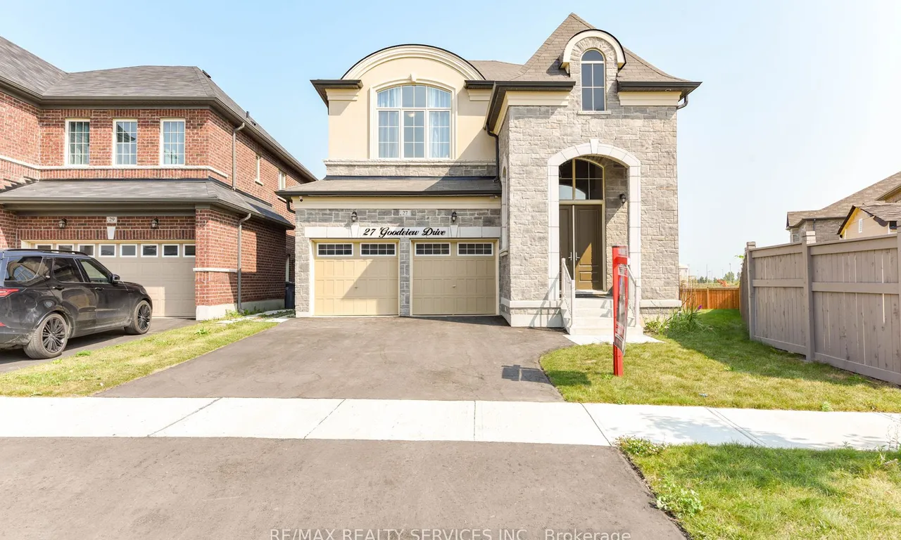 27 Goodview Dr, Brampton, ON L6R 4C3