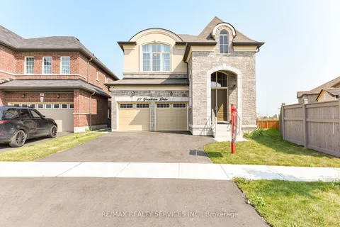 27 Goodview Dr, Brampton, ON L6R 4C3