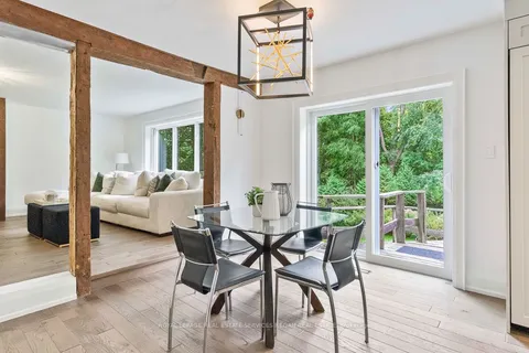 1294 Gatehouse Dr, Mississauga, ON L5H 1A5