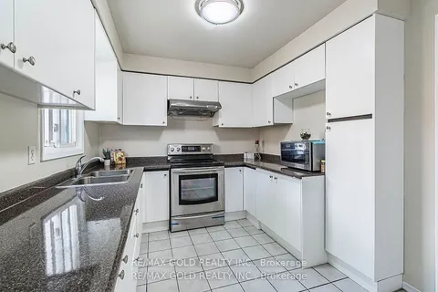 57 Cabernet Circ, Toronto, ON M9V 5A2