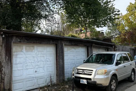 5 Callender St, Toronto, ON M6R 2H2