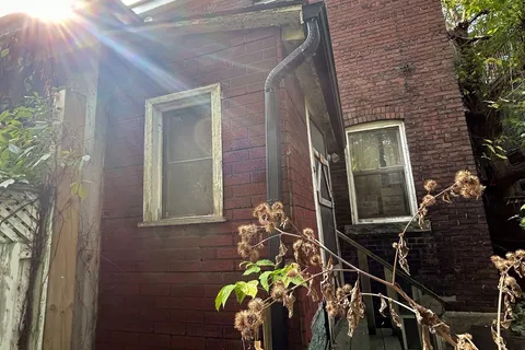 5 Callender St, Toronto, ON M6R 2H2