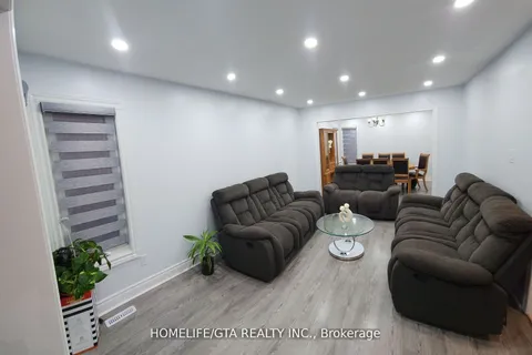 5 Buttercup Lane, Brampton, ON L6R 1M9