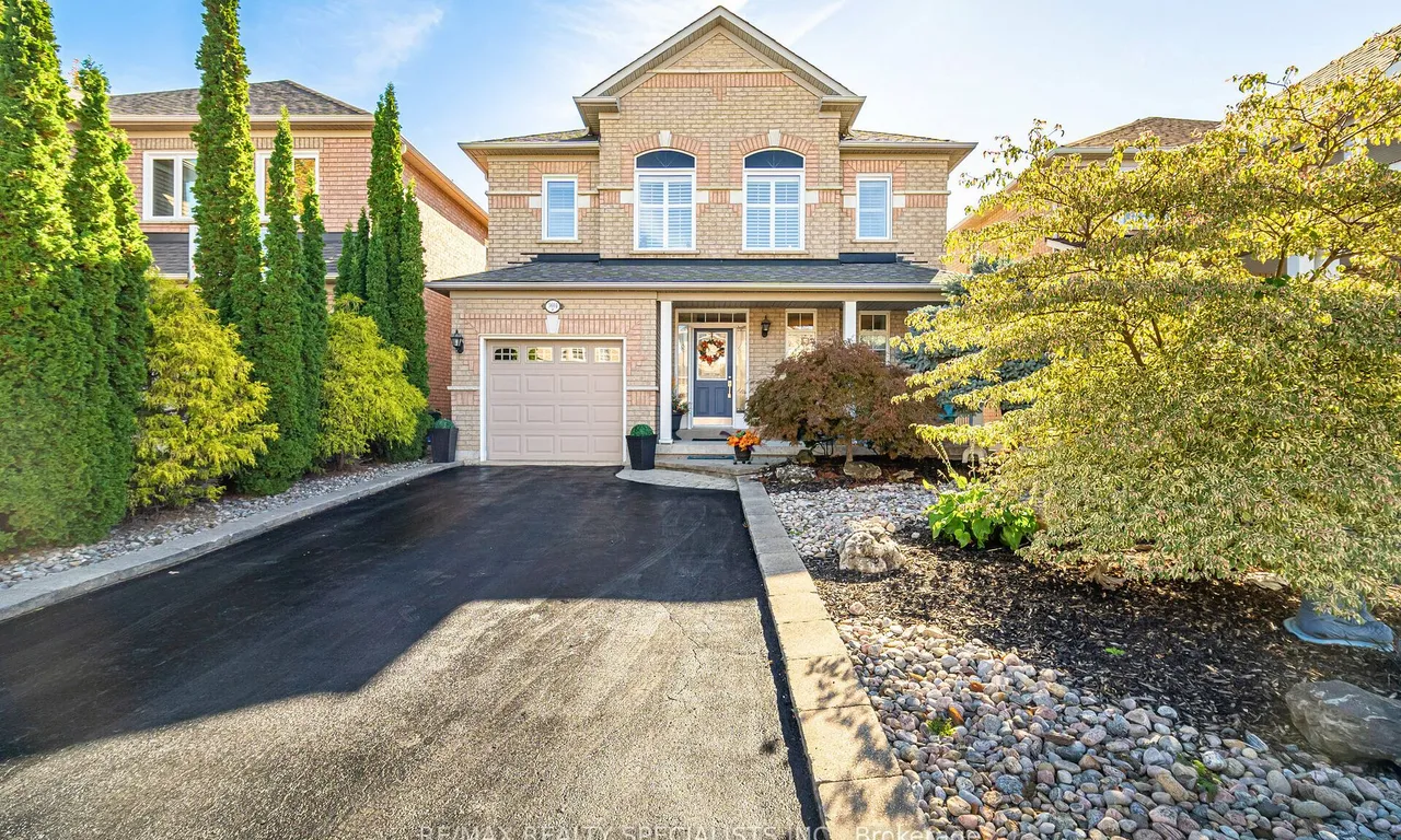 3604 Emery Dr, Mississauga, ON L5M 7G5