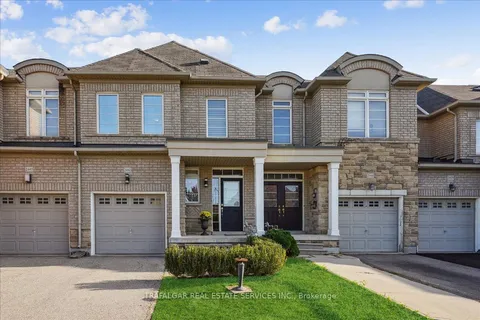 2443 Grand Oak Tr, Oakville, ON L6M 0J4
