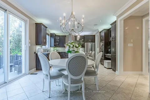 313 Peregrine Way, Milton, ON L9T 7N6