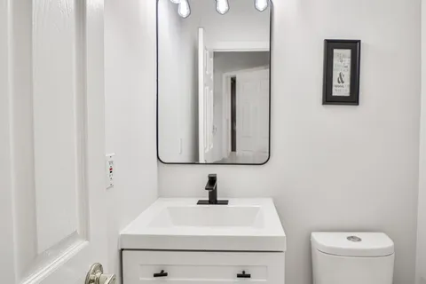 4 Cornerstone Crt, Caledon, ON L7E 1T4