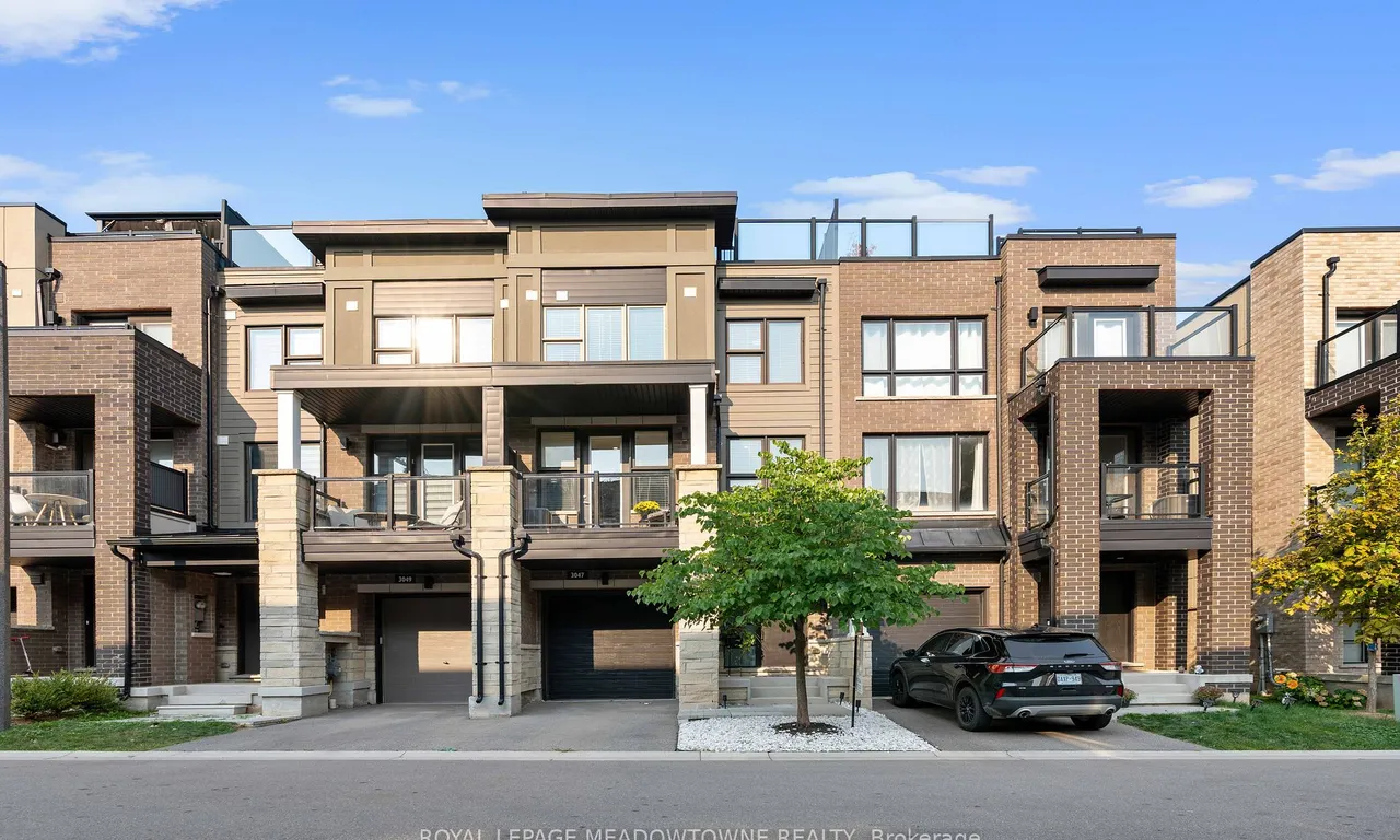 3047 Cascade Common, Oakville, ON L6H 0R8