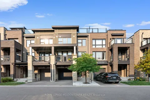 3047 Cascade Common, Oakville, ON L6H 0R8