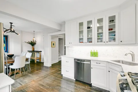 140 Medland St, Toronto, ON M6P 2N5