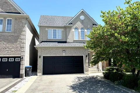 5175 Oscar Peterson Blvd, Mississauga, ON L5M 7W5