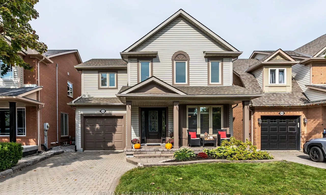 5116 Oakley Dr, Burlington, ON L7L 6N1