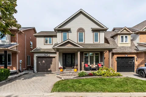 5116 Oakley Dr, Burlington, ON L7L 6N1