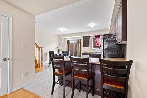39 Sea Drifter Cres, Brampton, ON L6P 4B2