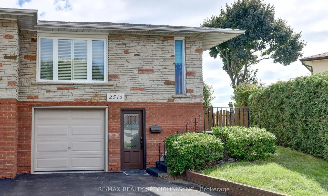 2512 Harman Crt, Mississauga, ON L5J 1T8