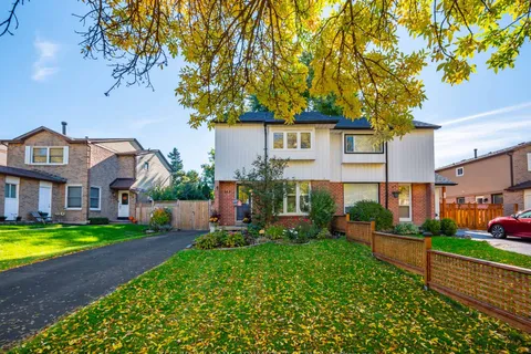 844 Laurier Ave, Milton, ON L9T 4H1