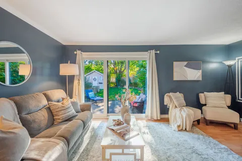 844 Laurier Ave, Milton, ON L9T 4H1