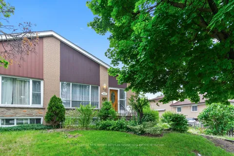96 Post Rd, Brampton, ON L6V 1X2