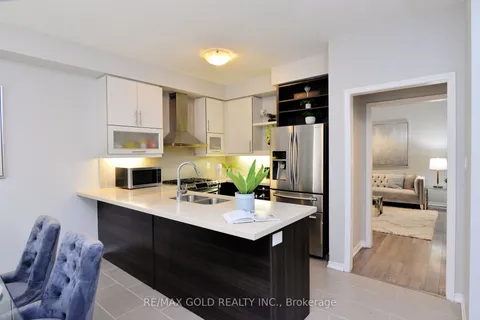 33 Baffin Cres, Brampton, ON L7A 4K9