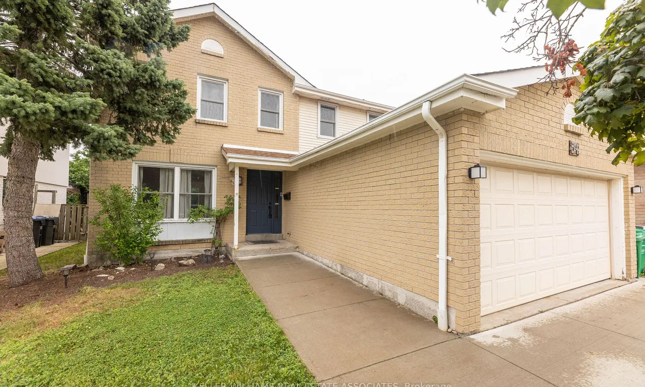 54 Northampton St, Brampton, ON L6S 3Y7