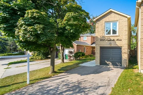 2853 Monticello Mews, Mississauga, ON L5N 4A2
