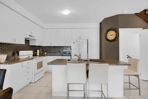 186 Etheridge Ave, Milton, ON L9T 7K6