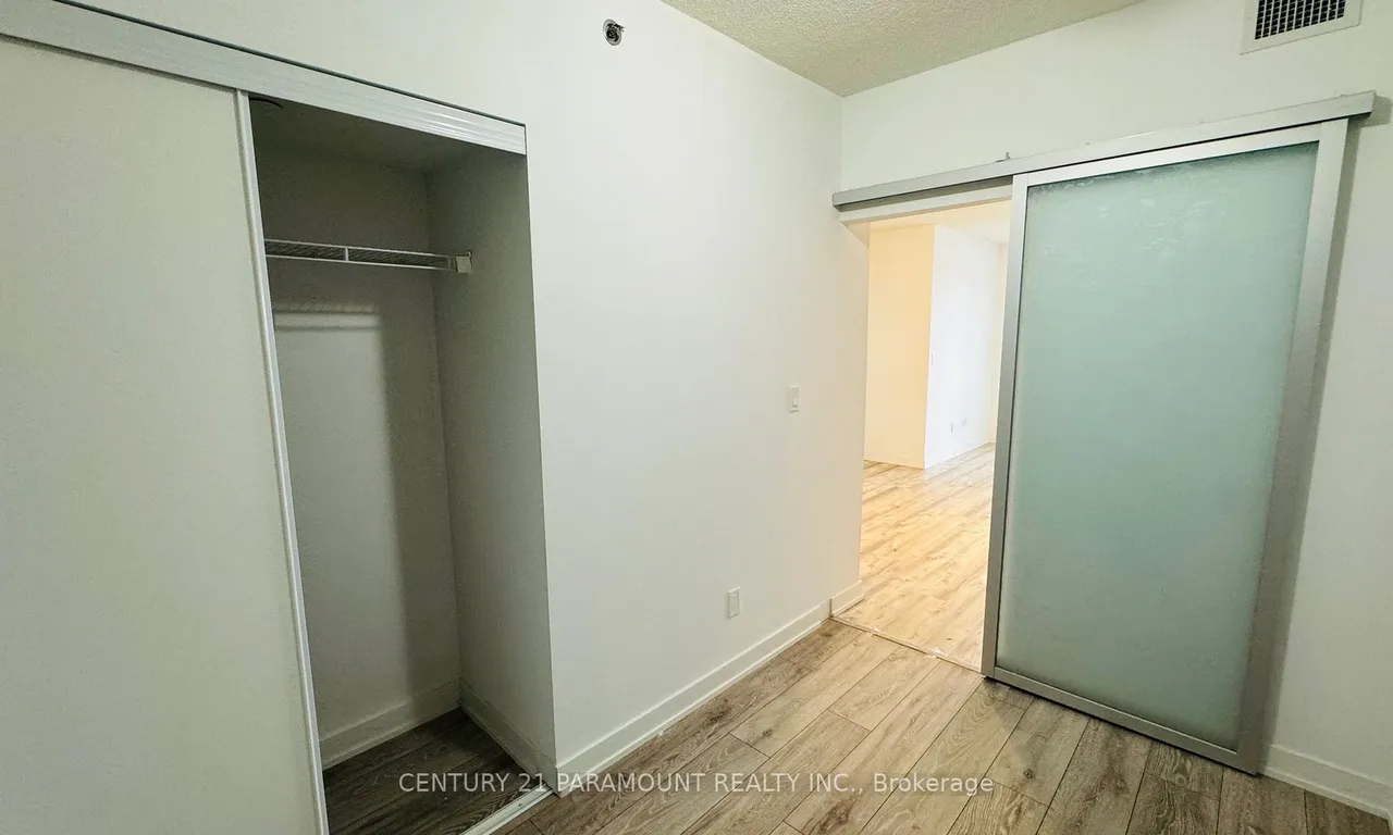 Condo Apt kitchen at 3200 Dakota Common Burlington