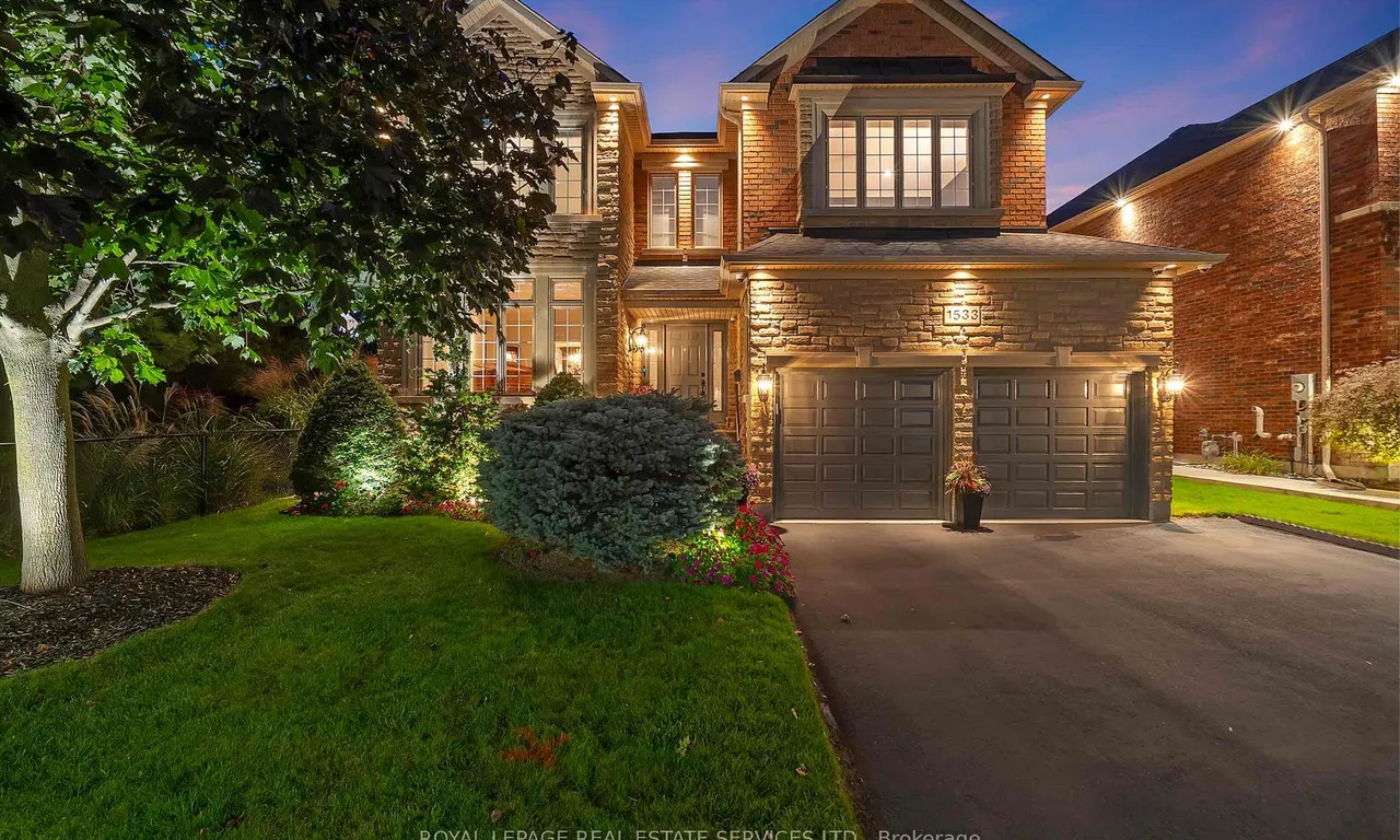 1533 Pinery Cres, Oakville, ON L6H 7J9
