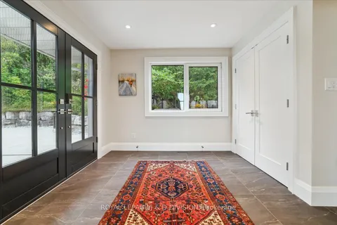 7286 Bell School Line, Milton, ON L9T 2Y1