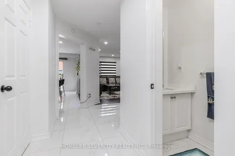 18 Gore Valley Tr, Brampton, ON L6P 1N7