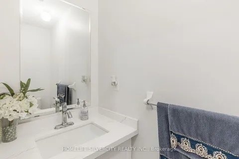 18 Gore Valley Tr, Brampton, ON L6P 1N7