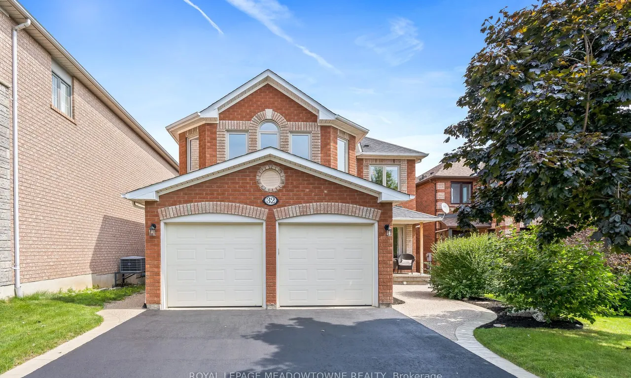 32 Oak St, Halton Hills, ON L7G 5T6